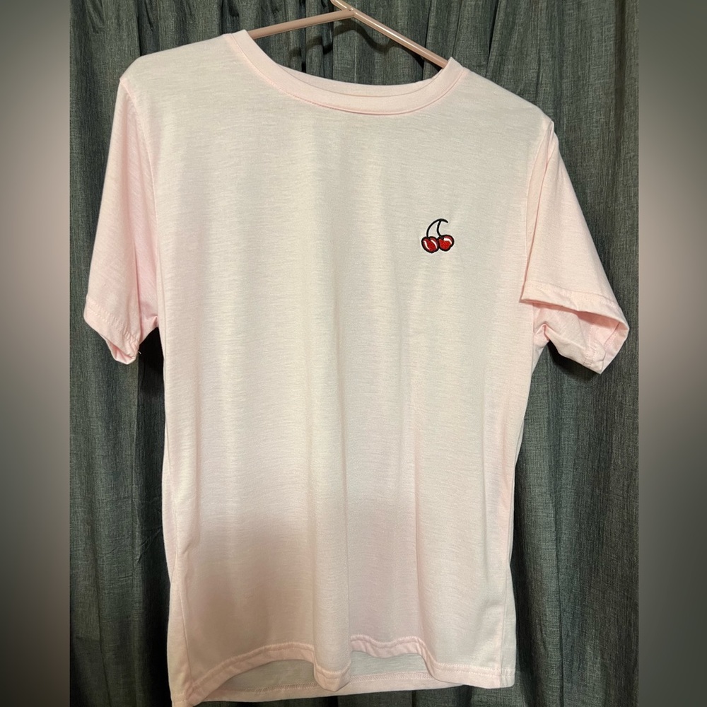 SHEIN T-Shirt